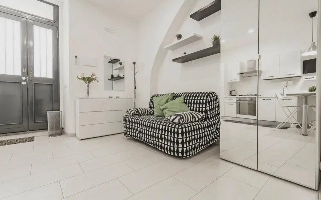 Black and White Apartment