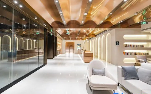 Shanghai Pudong Caolu Subway Atour Hotel