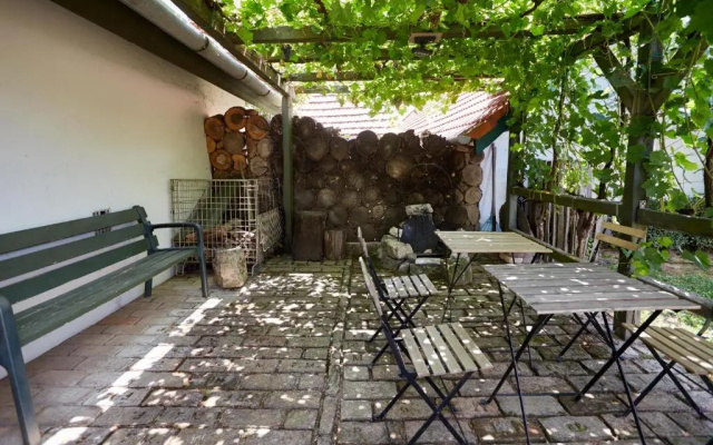 Troszt Pince Apartman