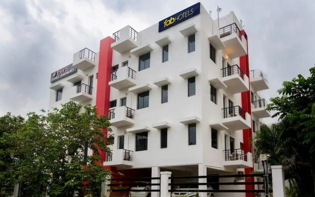 Hotel Iberis Service Apartments