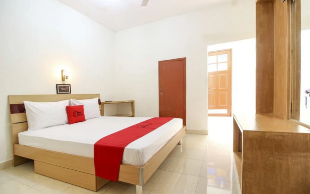 Hotel Raditia Graha by OYO Rooms