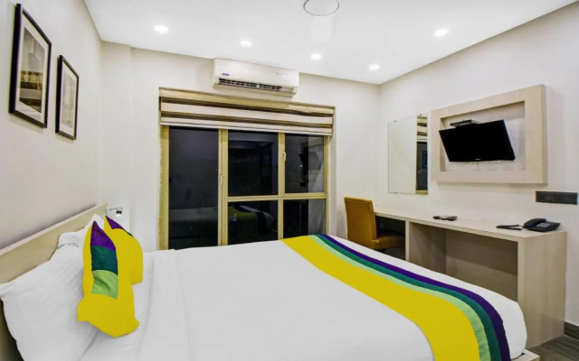 Itsy Hotels Transit Express Near Sealdah Station
