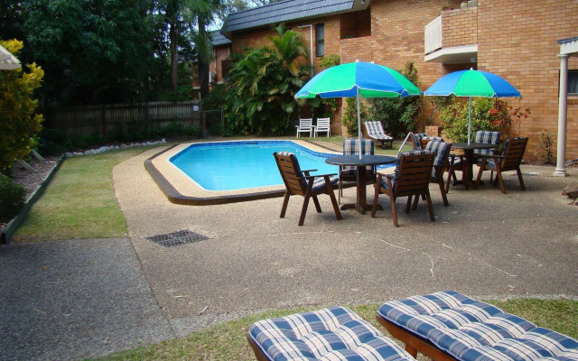Noosa Yallambee Holiday Apartments