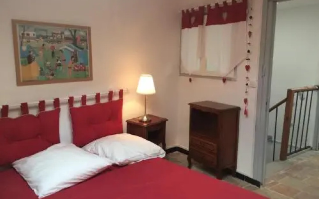Aniane Maison Renovee avec Jardin et Boulodrome