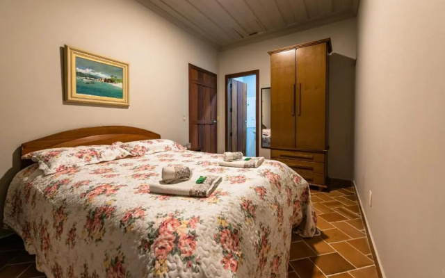 Casa a 700 M do Centro Histórico