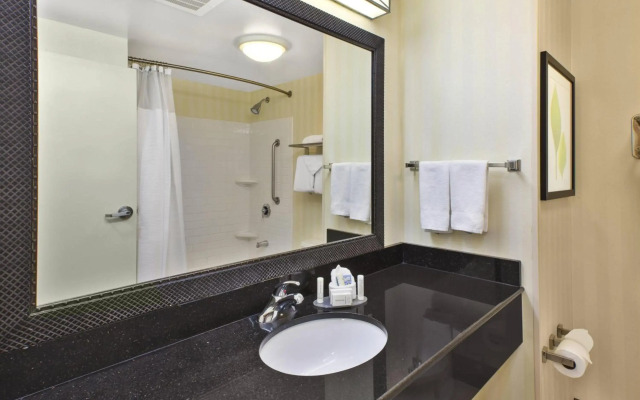 Fairfield Inn & Suites by Marriott Lexington North
