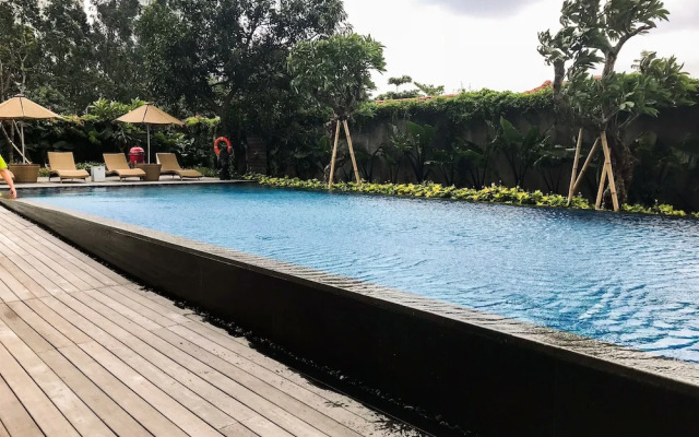 Nice and Elegant 2BR Apartment at Veranda Residence Puri
