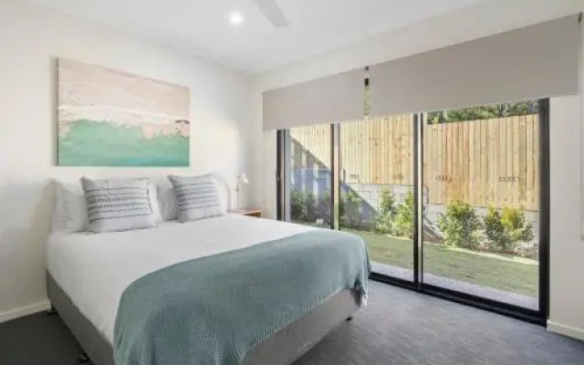 Daydreaming Airlie Beach, Water Views And Only 200M To Boardwalk.