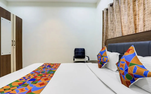 FabHotel Johar Inn