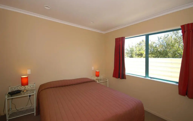 Discovery Motor Lodge