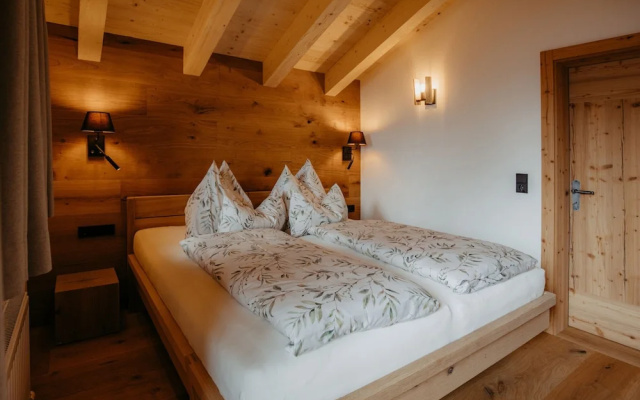 Chalet Salzach Near Ski Lift & Spa