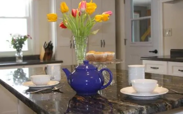 Grand Pine Bed & Breakfast
