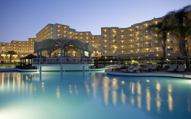Отель Rodos Palladium Leisure & Wellness вид на фасад
