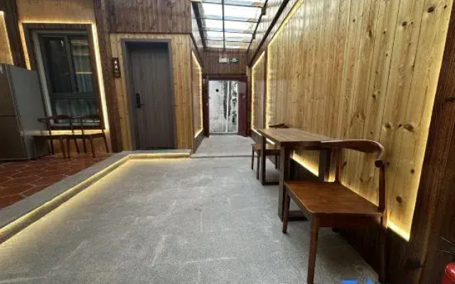 Sihan courtyard