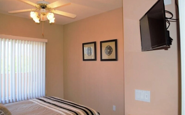 Bobitsky and Gomez - 2 Br Condo