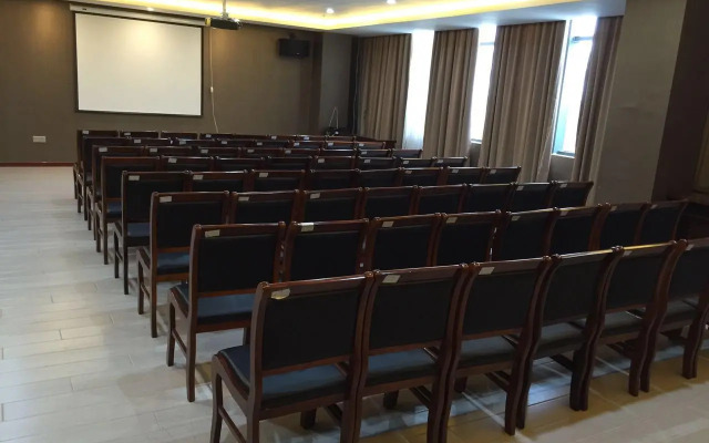 Starway Hotel Lianyungang Suning Plaza