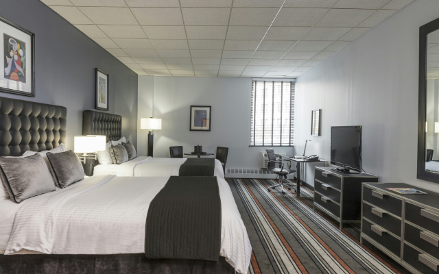 Broadway Plaza Hotel