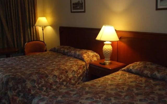 Forest Plaza Motel
