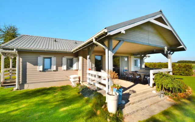 Comfortable Holiday Home for 8 People, Oswino