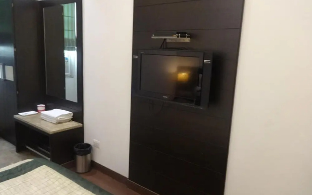 Hotel Chanchal Continental