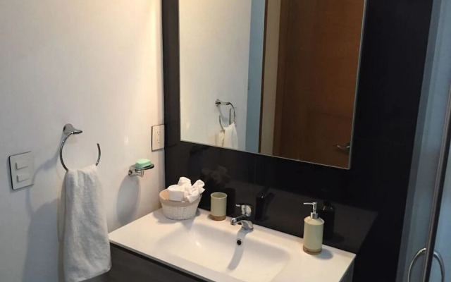 Condo Meni