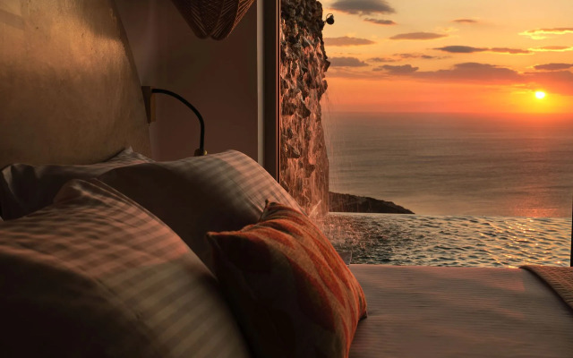 Etheria Luxury Villas & Suites