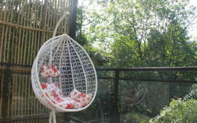 Xiyuan Yaji Holiday Hotel