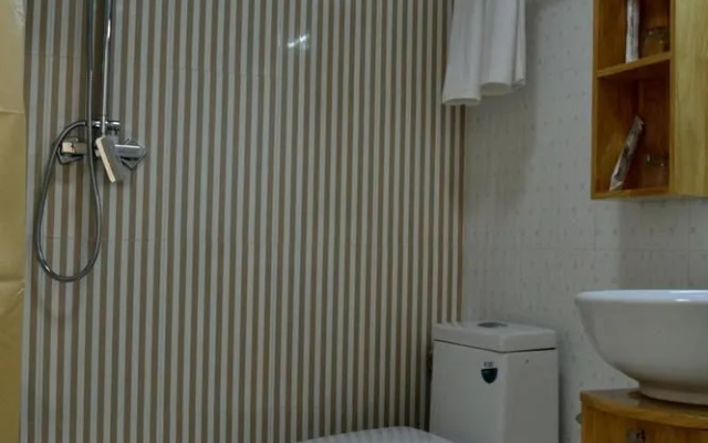 Linhai Hotel - Kunming