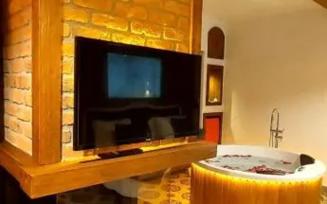 Ida Colors Hotel