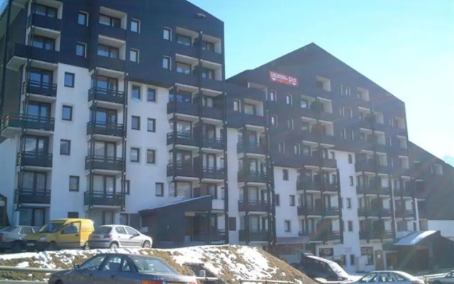 Appartement Les Menuires, 1 pièce, 4 personnes - FR-1-452-2
