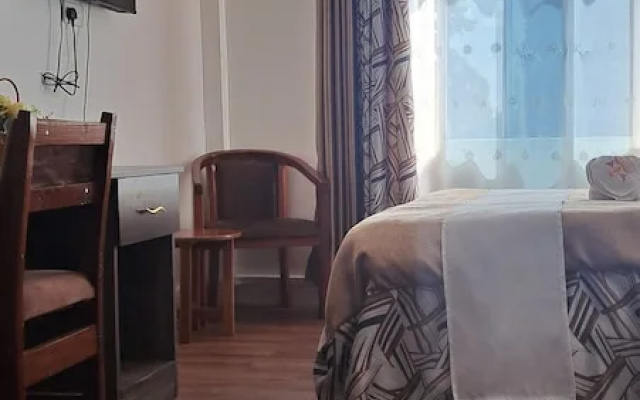 Hellenis Guest House