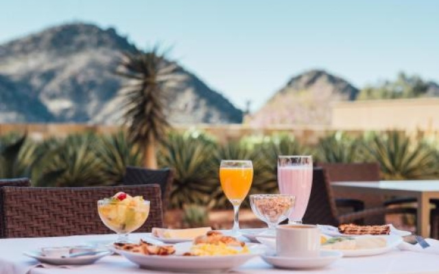 Howard Johnson by Wyndham Chilecito Hotel & Casino