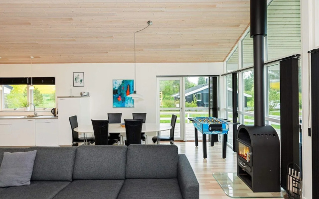 6 Person Holiday Home in Fjerritslev-by Traum