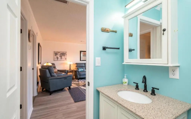 Terry lar by Oak Island Accommodations