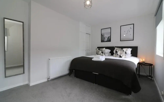 Caldercruix House - Airdrie