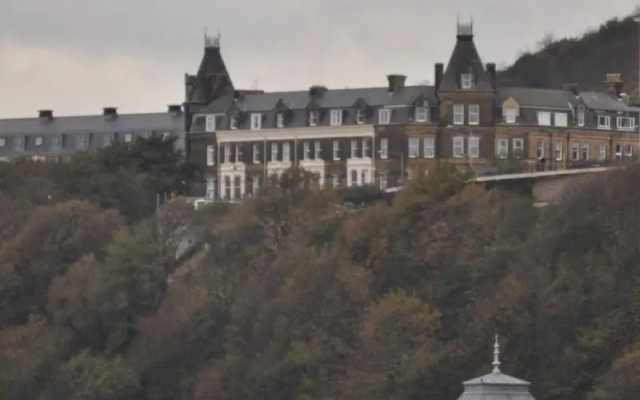 Weston Hotel