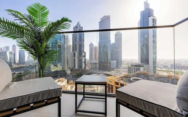 Waves - Burj Crown Tower