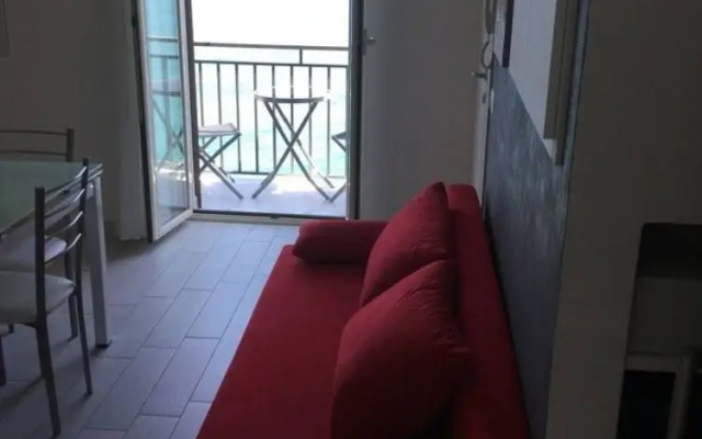 Balcone Sugli Scogli