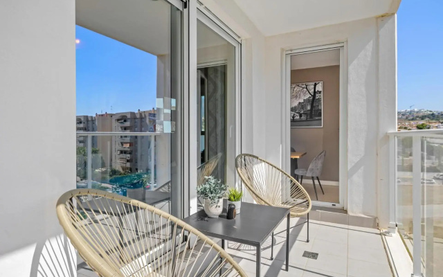Luxury new apartment - private parking- Estepona