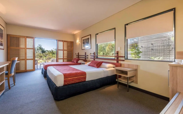 Kingfisher Bay Resort