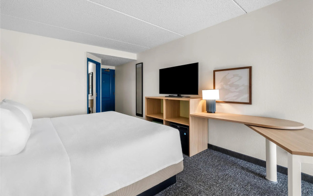 Spark by Hilton Green Bay