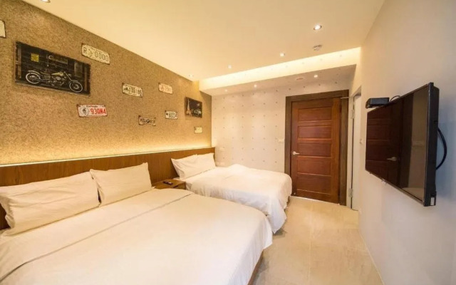 Yilan Siao Jhu