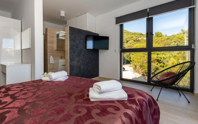 Villa Delux View