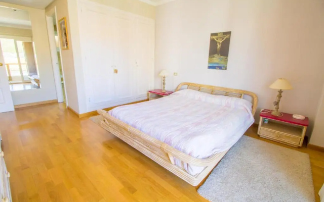 High Quality apartment 40 meters from beach