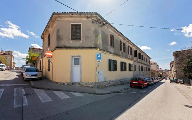 Apartment Arena
