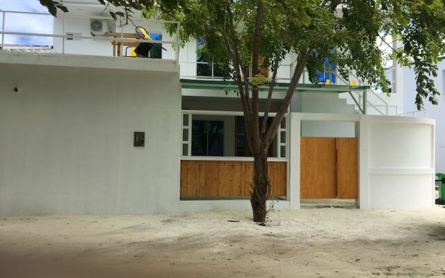 Moodhu Surf House 0