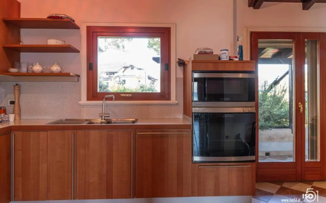 Lake Front Luxury Suites (Adults Only)