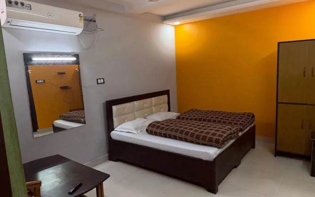 Hotel Shaurya