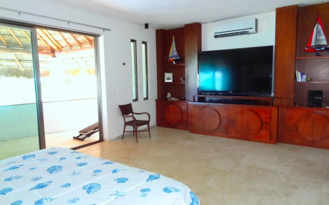 Lemnus Luxury villa walking distance to Chicxulub