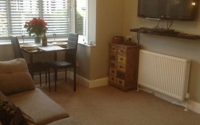 Lovely House With Garden Near Maldon Promenade